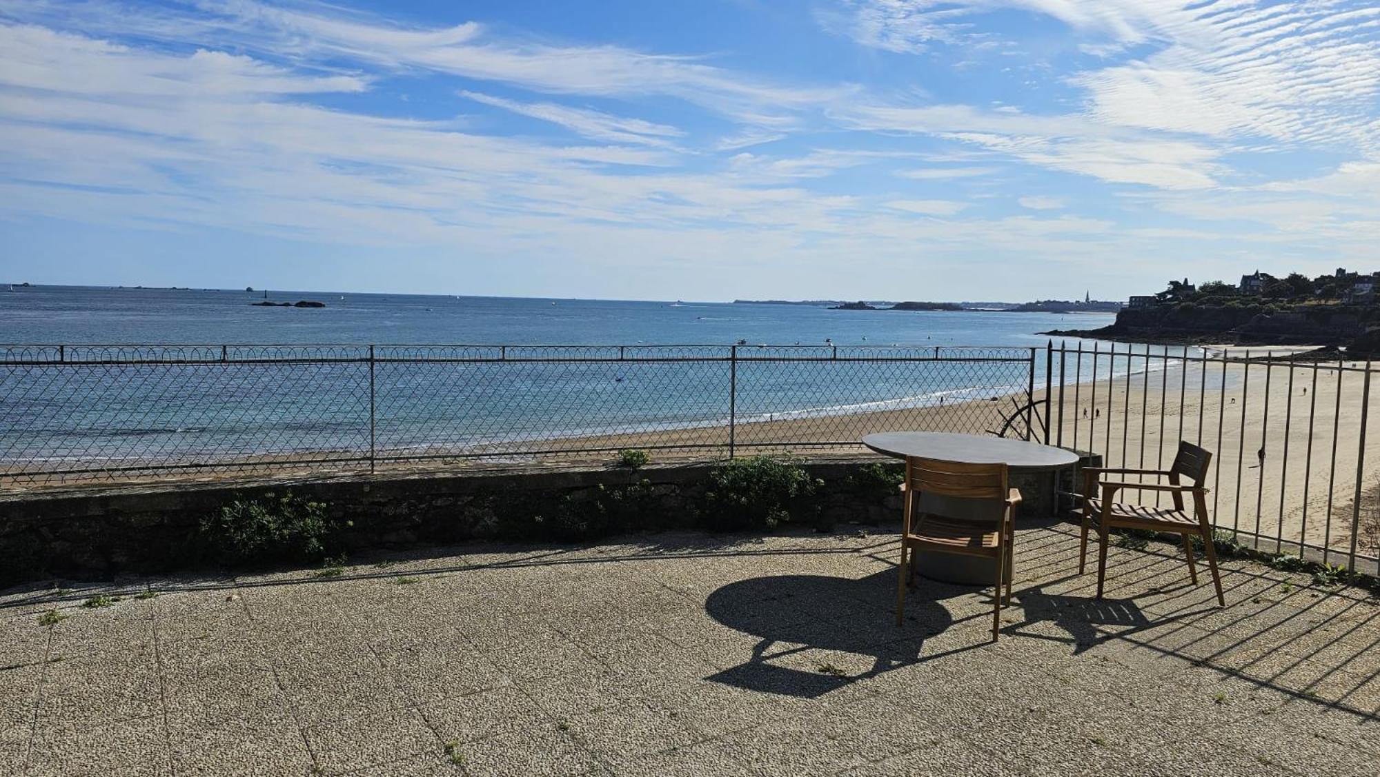 Vue Pleine Mer A La Perle Marine - La Terrasse Dinard Extérieur photo