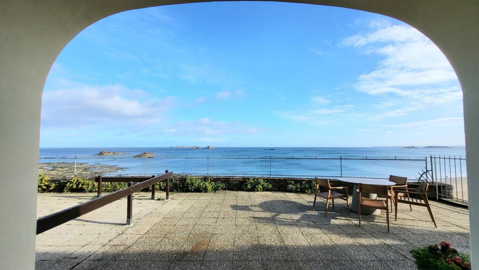 Vue Pleine Mer A La Perle Marine - La Terrasse Dinard Extérieur photo
